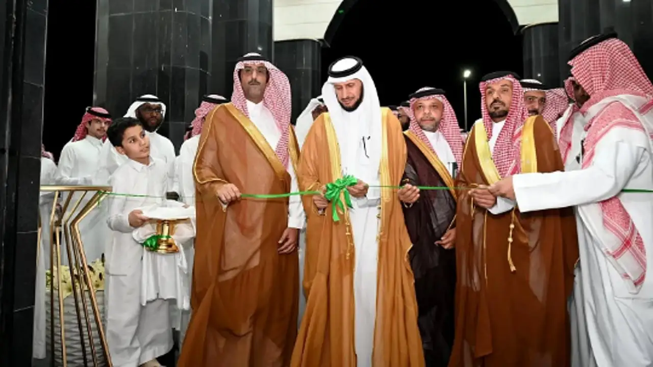 محافظ النعيرية يدشن محصولي الزراعي 2025 بمليجة لدعم المزارعين والمنتج المحلي